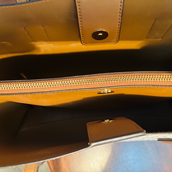 Michael Kors Signature White and Brown Tote - Picture 8 of 9